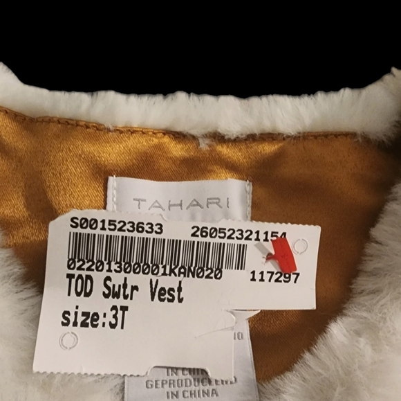 Tahari Ivory Sleeveless Faux Fur Vest - Size 3T - Picture 3 of 7
